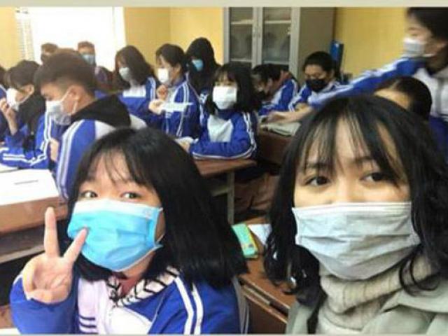 Cha mẹ rối bời khi con nghỉ học phòng virus Corona, chuyên gia hiến kế "lạ"-Bạn trẻ 7 Cả lớp đeo khẩu trang đi học giữa dịch bệnh do virus corona - hình ảnh chia sẻ nhiều trên MXH