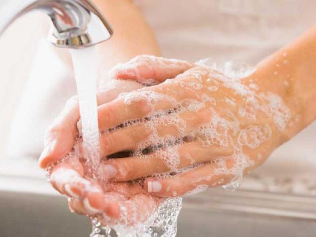 Chuyên gia hướng dẫn 6 bước rửa tay đúng cách để phòng tránh virus Corona