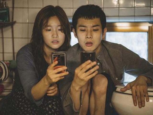 Nữ hoàng cảnh nóng xứ Hàn nổi như cồn sau khi 'Ký sinh trùng' giành 4 giải Oscar 17 Phim 18+ ”Ký sinh trùng” đi vào lịch sử Oscar khi thắng 4 giải quan trọng