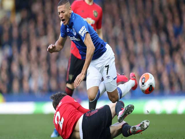 Video highlight Everton match - MU: The great Bruno Fernandes, choking 90 + 2