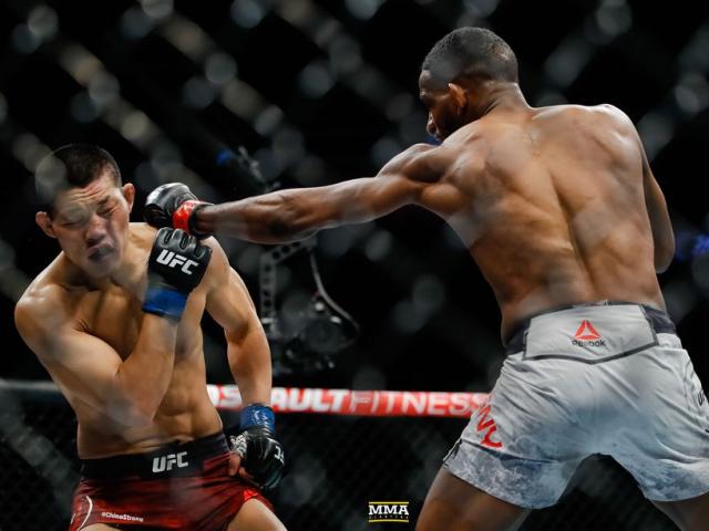 Võ sĩ MMA số 1 Trung Quốc: Khinh ”Đệ nhất Thiếu Lâm”, bị ”hành hạ” ở UFC