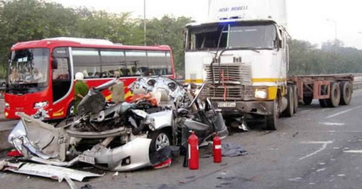 Ba ngày nghỉ Tết Dương lịch 2021, tai nạn giao thông làm 40 người tử vong