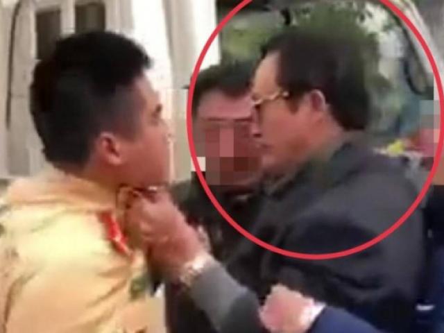 Chi cục trưởng say xỉn, túm áo CSGT Tuyên Quang