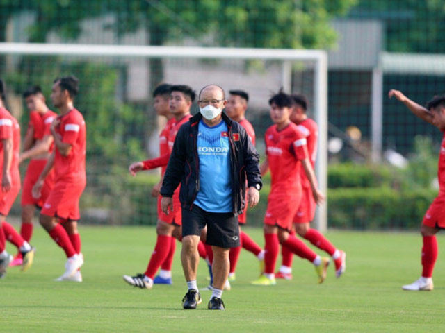 HLV Park Hang-seo hướng tới siêu kỷ lục cùng tuyển Việt Nam