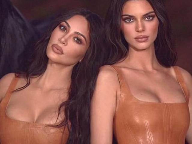 'Siêu mẫu đắt giá nhất thế giới' khoe dáng tuyệt mỹ bên chị gái 'Kim siêu vòng 3'