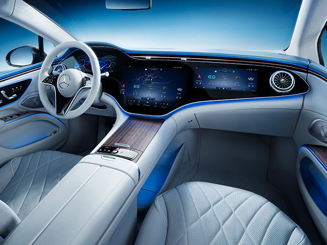 Nội thất Mercedes-Benz EQS gây choáng ngợp với màn hình cảm ứng phủ kín táp lô