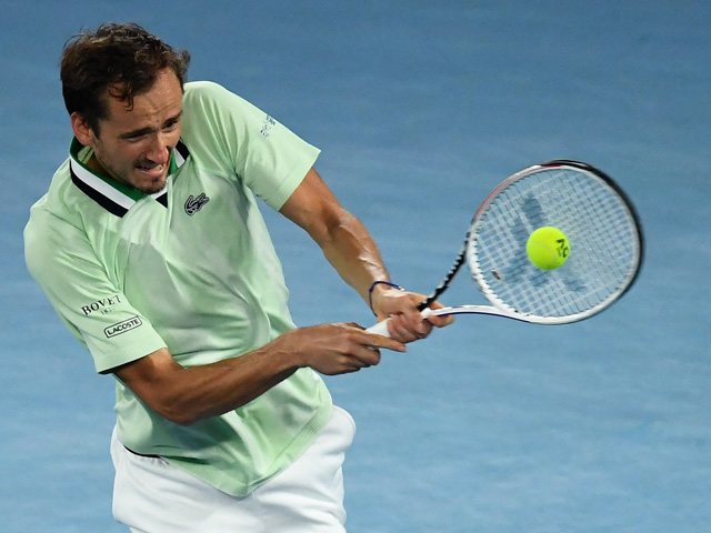 Video tennis Aliassime - Medvedev: 5 set cân não, ngược dòng khó tin (Tứ kết Australian Open)