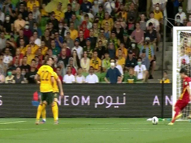 Video bóng đá Australia - Việt Nam: Bước ngoặt phút 30, tiếc nuối Công Phượng (Vòng loại World Cup)