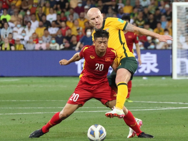 Video bóng đá Australia - Việt Nam: Chiến đấu kiên cường, bước ngoặt phút 30 (Vòng loại World Cup)
