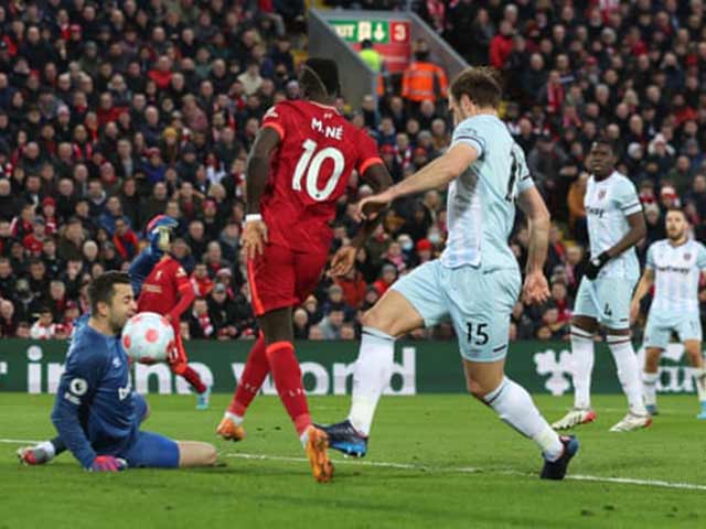 Video bóng đá Liverpool - West Ham: Bước ngoặt phút 27, sống trong nguy hiểm (Vòng 28 Ngoại hạng Anh)