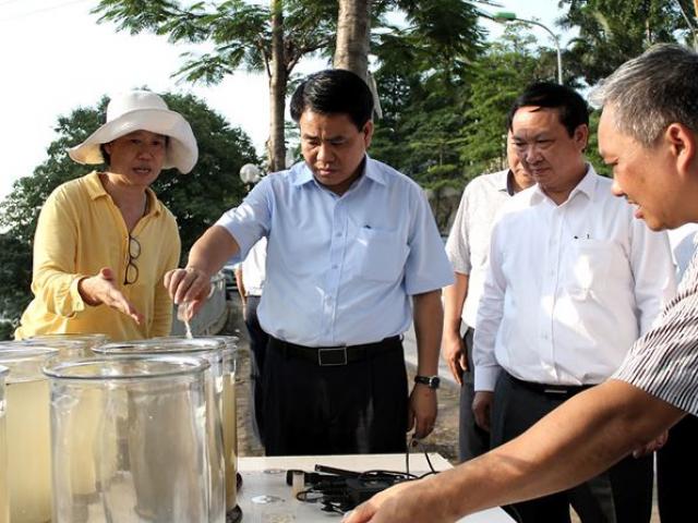 Chủ tịch Hà Nội Nguyễn Đức Chung kiểm tra xử lý ô nhiễm sông Tô Lịch