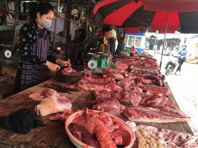 Sau chỉ thị giảm giá từ 1/4, tại sao giá thịt lợn ở chợ và siêu thị vẫn cao?