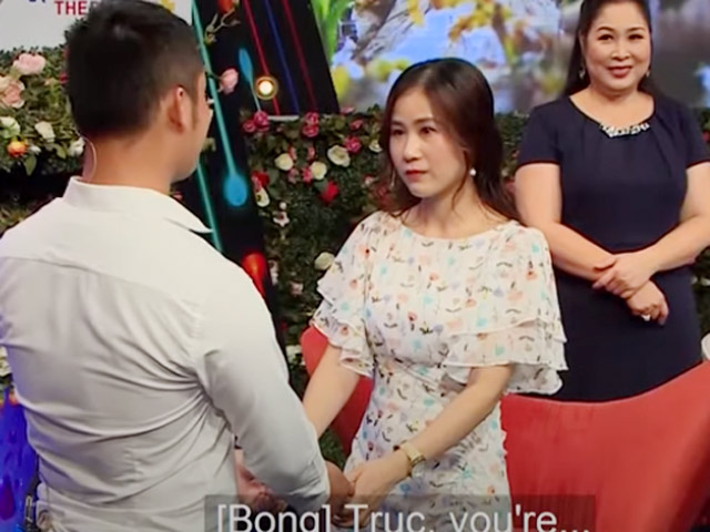 Chàng trai tỏ tình theo cách đặc biệt khiến nữ trưởng phòng xinh như hot girl “đổ gục”