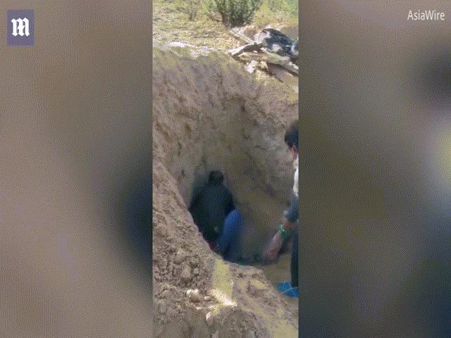 TQ: Son buried his paralyzed mother in a desert grave, the police excavated and found something unexpected