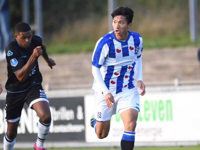 How much does SC Heerenveen pay the Hanoi club to retain Doan Van Hau?