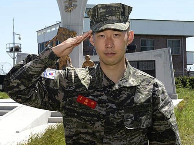 Hot: Son Heung Min demobilized, received the medal for best achievement