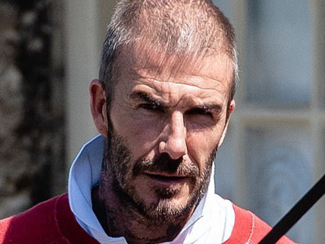 Tóc David Beckham rụng lả tả như lá thu, mắc chứng hói đầu đặc trưng ở Anh