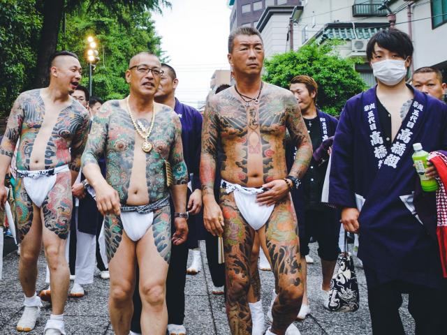 Lộ thủ đoạn làm ăn bí mật của băng đảng khét tiếng nhất Nhật Bản