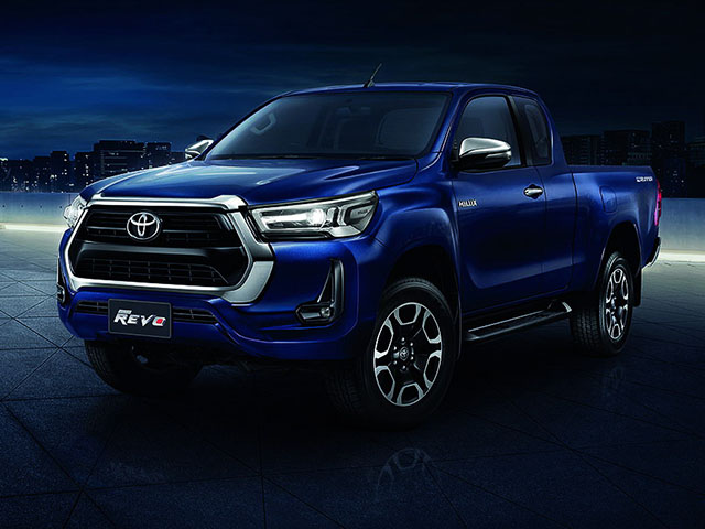 Xe bán tải Toyota Hilux phiên bản nâng cấp được thay đổi diện mạo đầy cá tính