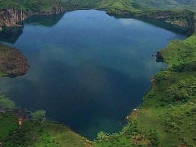 Giải mã bí mật chết người của ”nàng thơ Nyos” - hồ nước nguy hiểm nhất thế giới