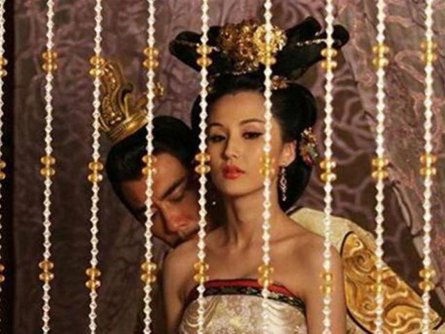 Vị vua Trung Quốc bỏ mạng vì tằng tịu với vợ tể tướng