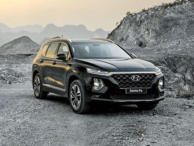 Đánh giá nhanh Hyundai Santa Fe 2.4L máy xăng, giá 995 triệu đồng