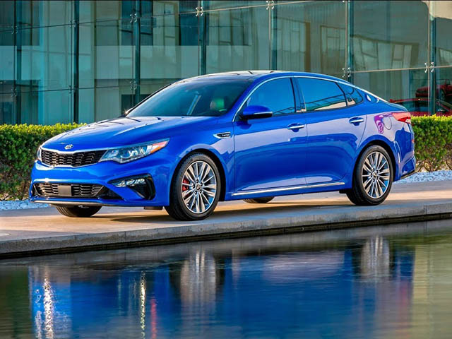 Giá xe Kia Optima lăn bánh tháng 4/2021