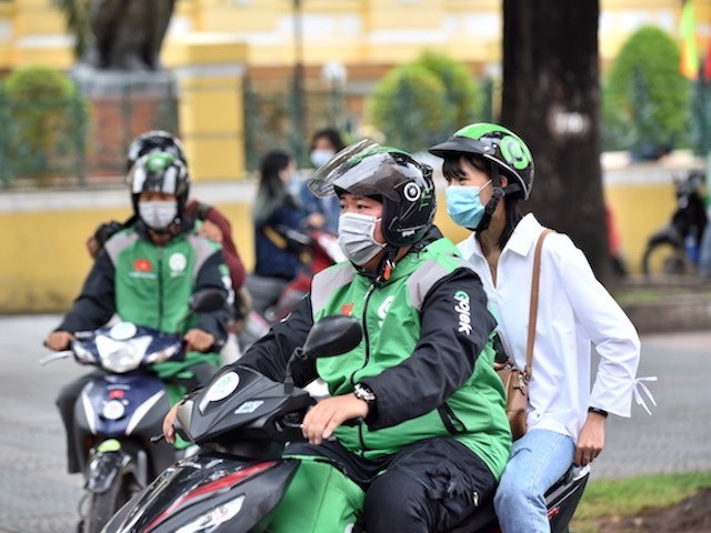 How many drivers do Gojek, Be, Grab have in Vietnam?
