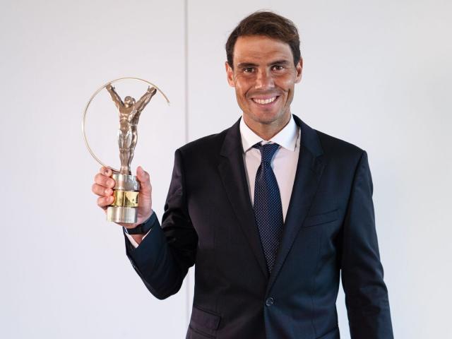 Siêu sao Lewandowski tính bỏ Bayern Munich, đứng trước "ngã ba đường" 17 Nadal thắng Lewandowski ẵm giải ”Oscar thể thao”
