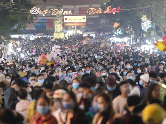 TP.HCM tìm người liên quan ca nhiễm COVID-19 du lịch khắp Đà Lạt
