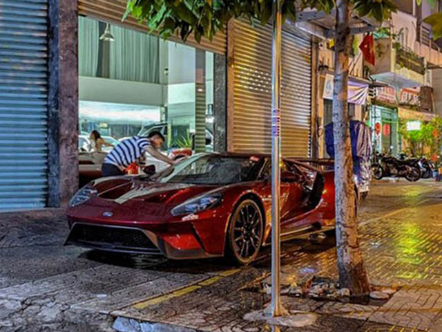 Siêu phẩm Ford GT đầu tiên có mặt tại Việt Nam