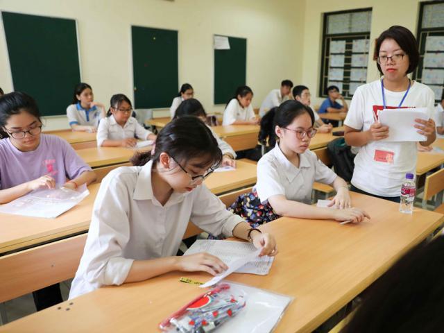 Hà Nội, thí sinh F0, F1 sẽ được tuyển thẳng vào lớp 10 công lập