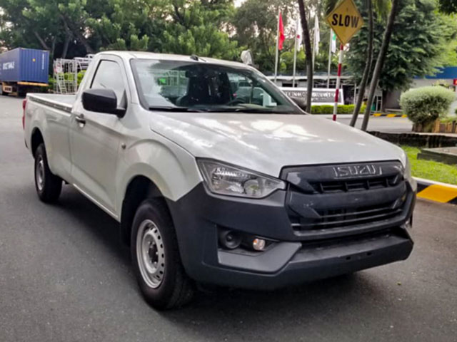 Isuzu D-Max bản cabin đơn có mặt tại Việt Nam, giá gần 400 triệu đồng