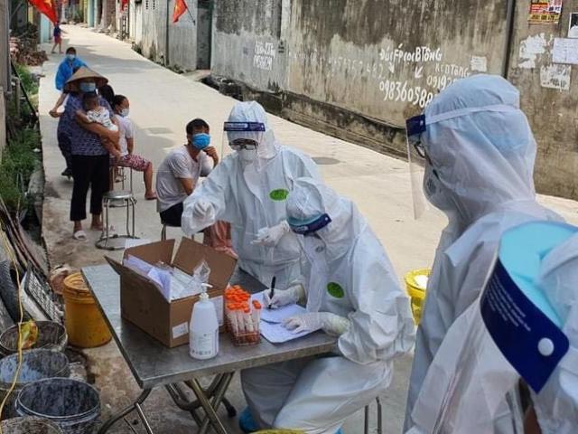 Thêm 3 ca dương tính với SARS-CoV-2 tại ổ dịch chợ Cửa hàng mới, Hà Nội phát thông báo khẩn