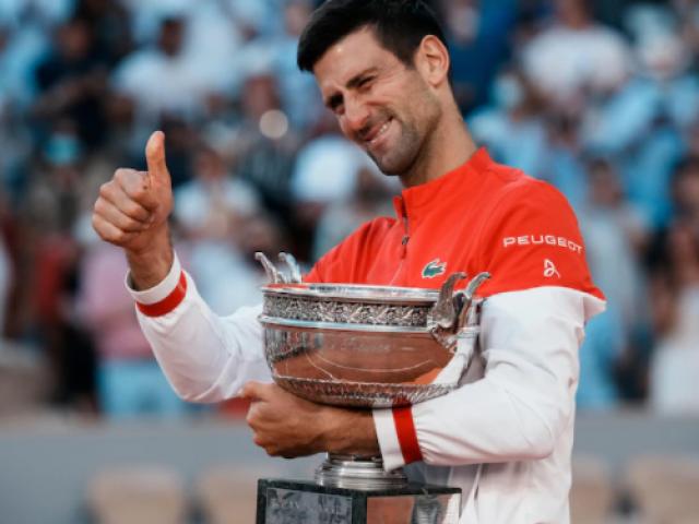 Djokovic upstream to win Roland Garros sets a record rain, Nadal - Federer worries