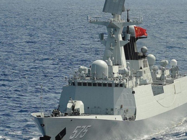 Hết điều máy bay ồ ạt, Trung Quốc lại đưa tàu chiến tới gần Đài Loan