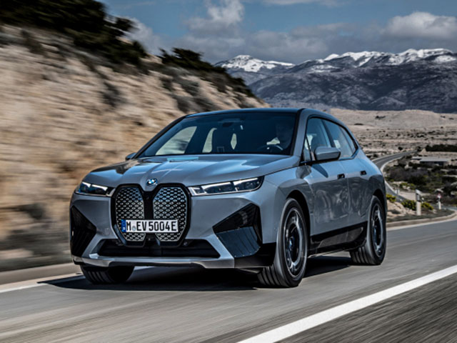 Ô tô điện BMW iX mở bán chính hãng, giá cao hơn 4 tỷ đồng