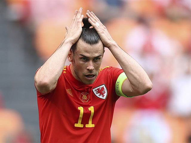 Bale lộ kế hoạch "về hưu" sốc: Ăn bám Real Madrid tới hè 2022, vẫn đá World Cup 5 Gareth Bale lên tiếng về tương lai, được người đẹp Xứ Wales “an ủi”