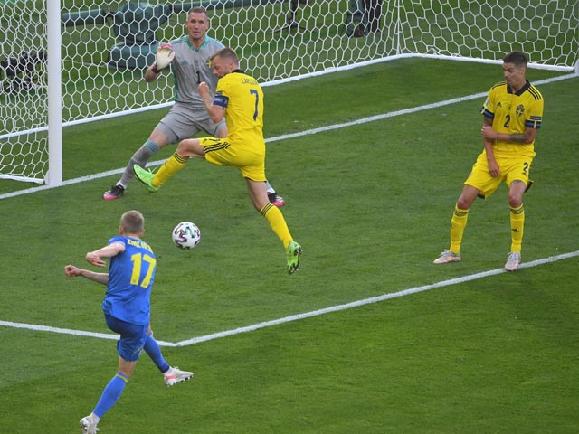 Video Thụy Điển - Ukraine: Bước ngoặt thẻ đỏ, điên rồ bàn thắng phút 120+1 (Vòng 1/8 EURO)