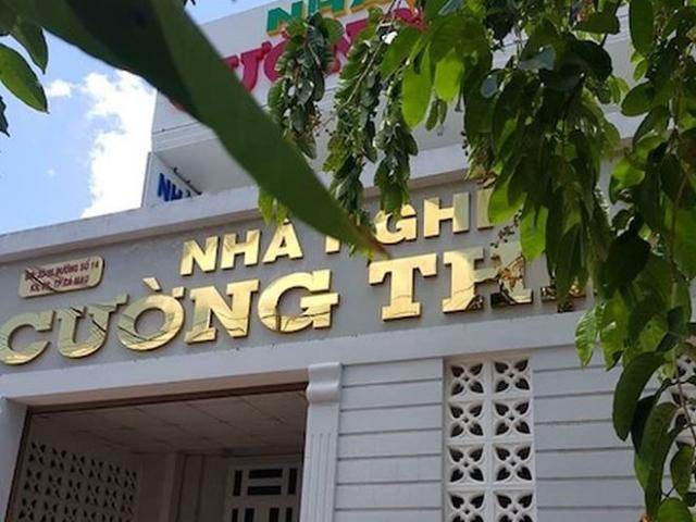 Cô giáo mầm non vào nhà nghỉ cùng trưởng phòng giáo dục để 'mượn tiền'