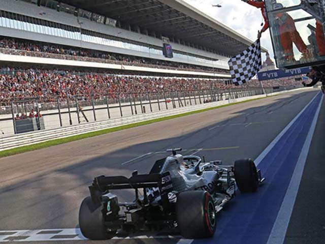 Đua xe F1, Russian GP: Mercedes vừa ‘hay mà hên’, chức vô địch thứ 6 “vẫy gọi”