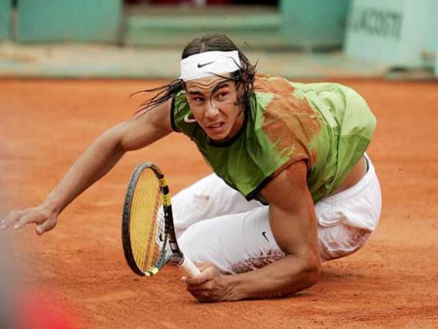 Rafael Nadal không bao giờ đập vợt: Chú Toni tiết lộ sự thật ngỡ ngàng