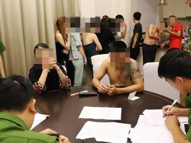 15 cô gái cùng nhóm bạn trai ”thác loạn” trong khách sạn