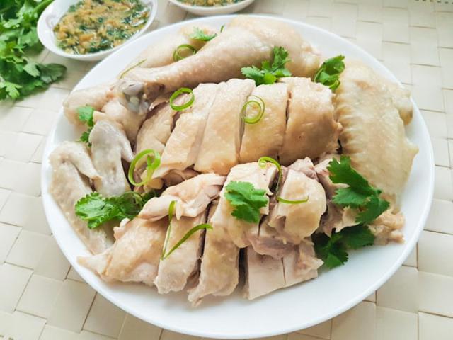 Thịt gà rất ngon và bổ nhưng nếu ăn quá nhiều có thể gây ra những ”thảm họa” sức khỏe này