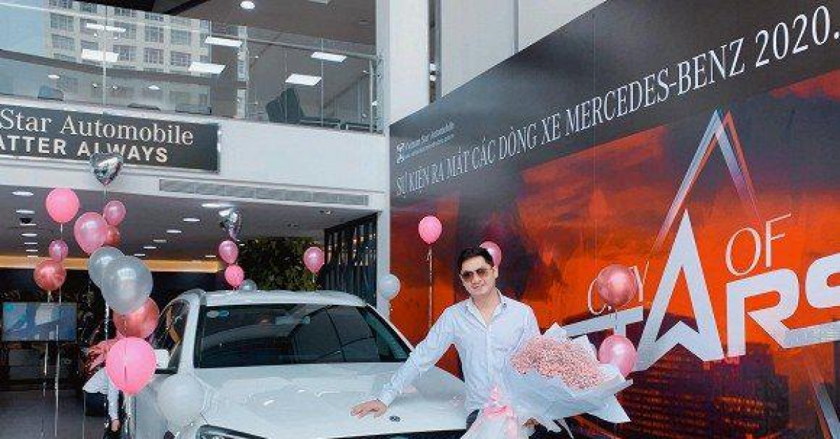 Bóc giá xế hộp Mercedes-Benz diễn viên Minh Luân vừa nhận đúng dịch Covid-19