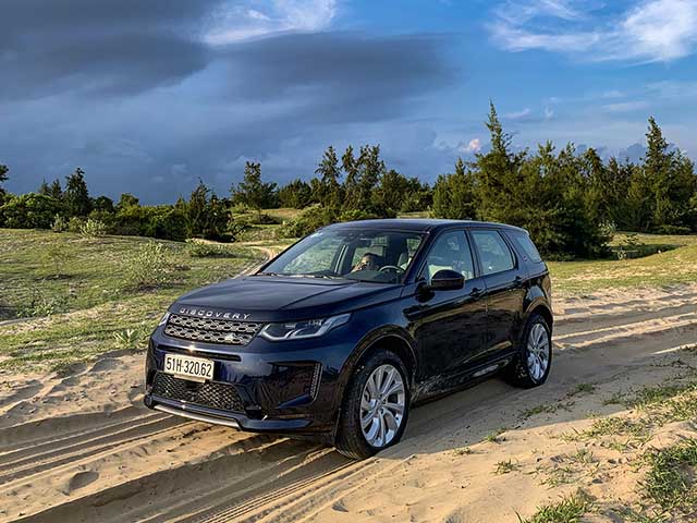 Trải nghiệm xe Land Rover Discovery, “chiến mã” Off Road dành cho giới nhà giàu