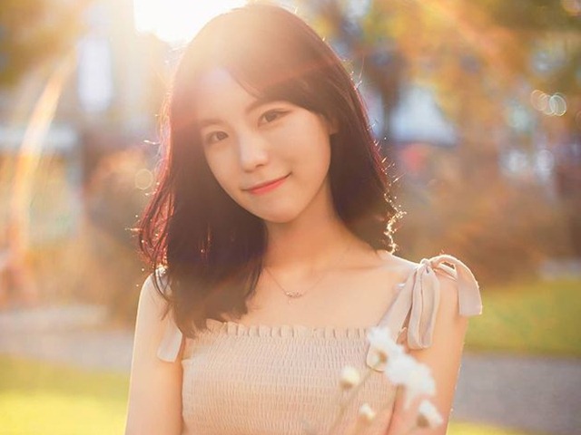 Phụ nữ cầm tinh 3 con giáp này sinh ra đã có số hưởng