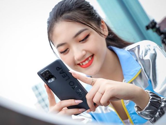 Bảng giá smartphone Realme: Giá tầm trung trở xuống, 7 Pro giảm mạnh nhất