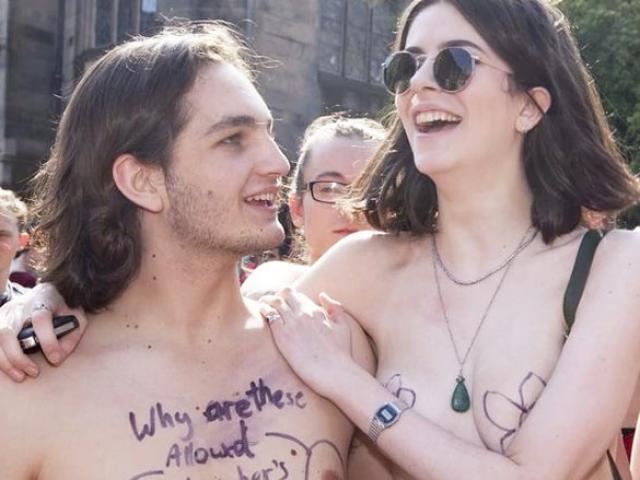 Phụ nữ Tây Âu bán nude ngoài đường, đòi quyền lợi mặc ”thả rông” nơi công cộng