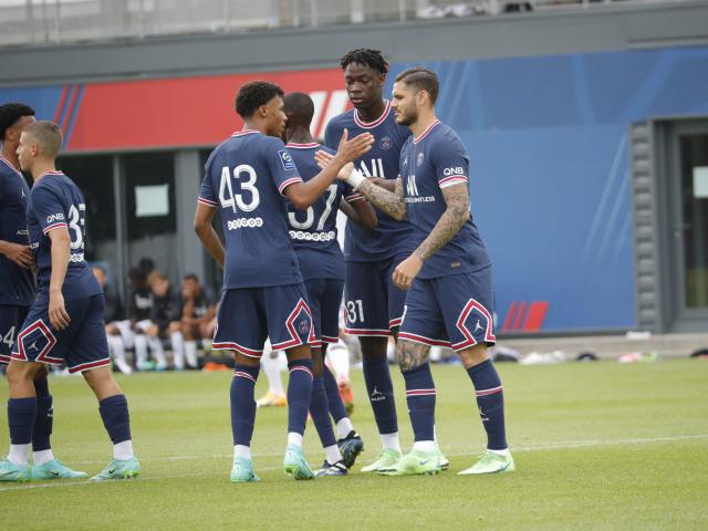 Video Arsenal bị đội của huyền thoại Gerrard cầm hòa 2-2, tân binh "nổ súng" 5 Video PSG rượt đuổi 4 bàn kịch tính với đội hạng Ba, nhận đòn đau phút cuối